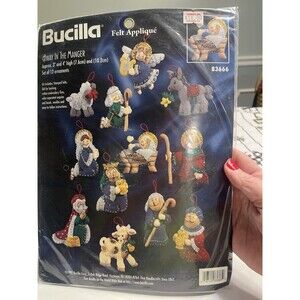VTG Bucilla AWAY IN THE MANGER Nativity Felt Sequins Ornament Kit 83666 Set 12